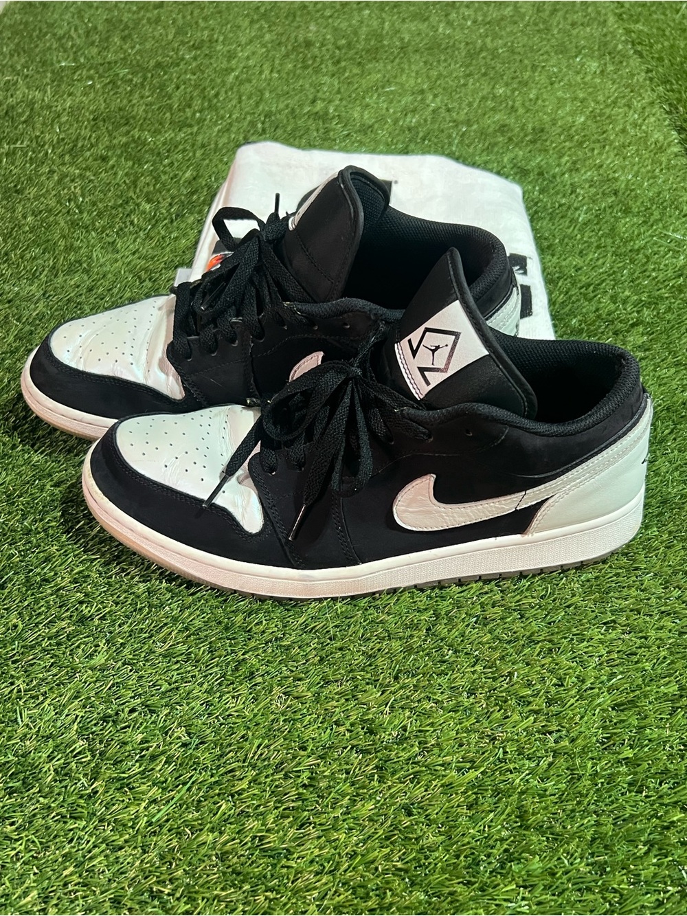 Jordan 1 low Diamond